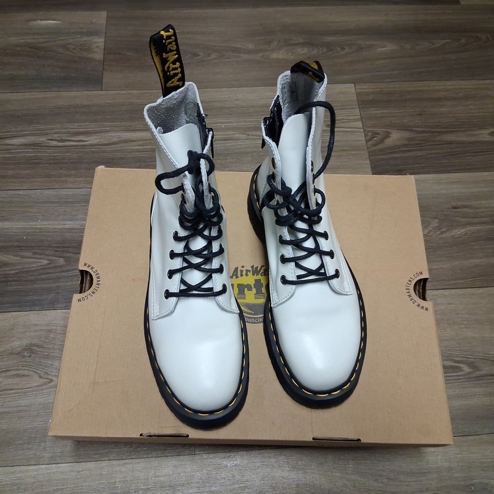 Y2k Dr Martens White Distress Leather Boots with Bouncing Soles NEW